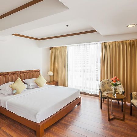 Silom City Hotel Bangkok Exterior foto