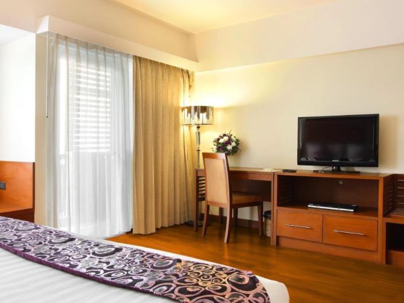 Silom City Hotel Bangkok Exterior foto