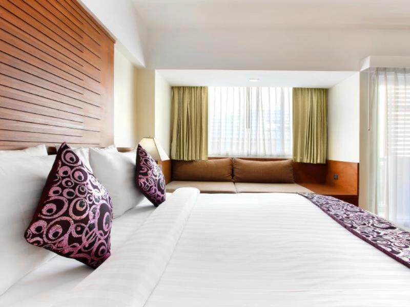 Silom City Hotel Bangkok Exterior foto