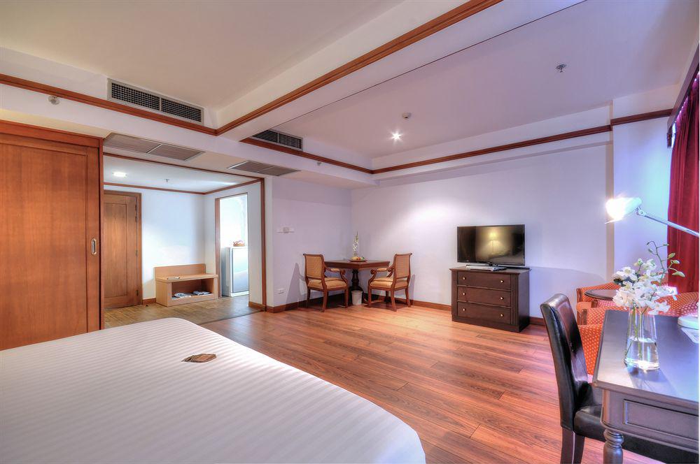 Silom City Hotel Bangkok Exterior foto